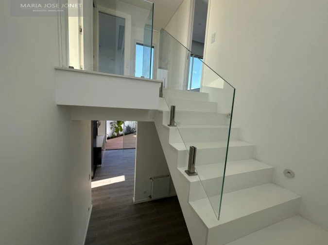 Moradia T3 para Venda em Alcabideche Foto 12