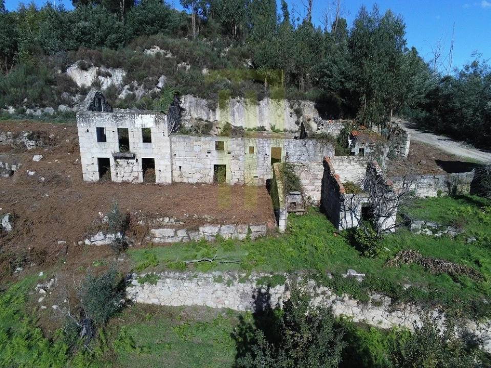 Quinta para Venda em Santa Ovaia e Vila Pouca da Beira Foto 1