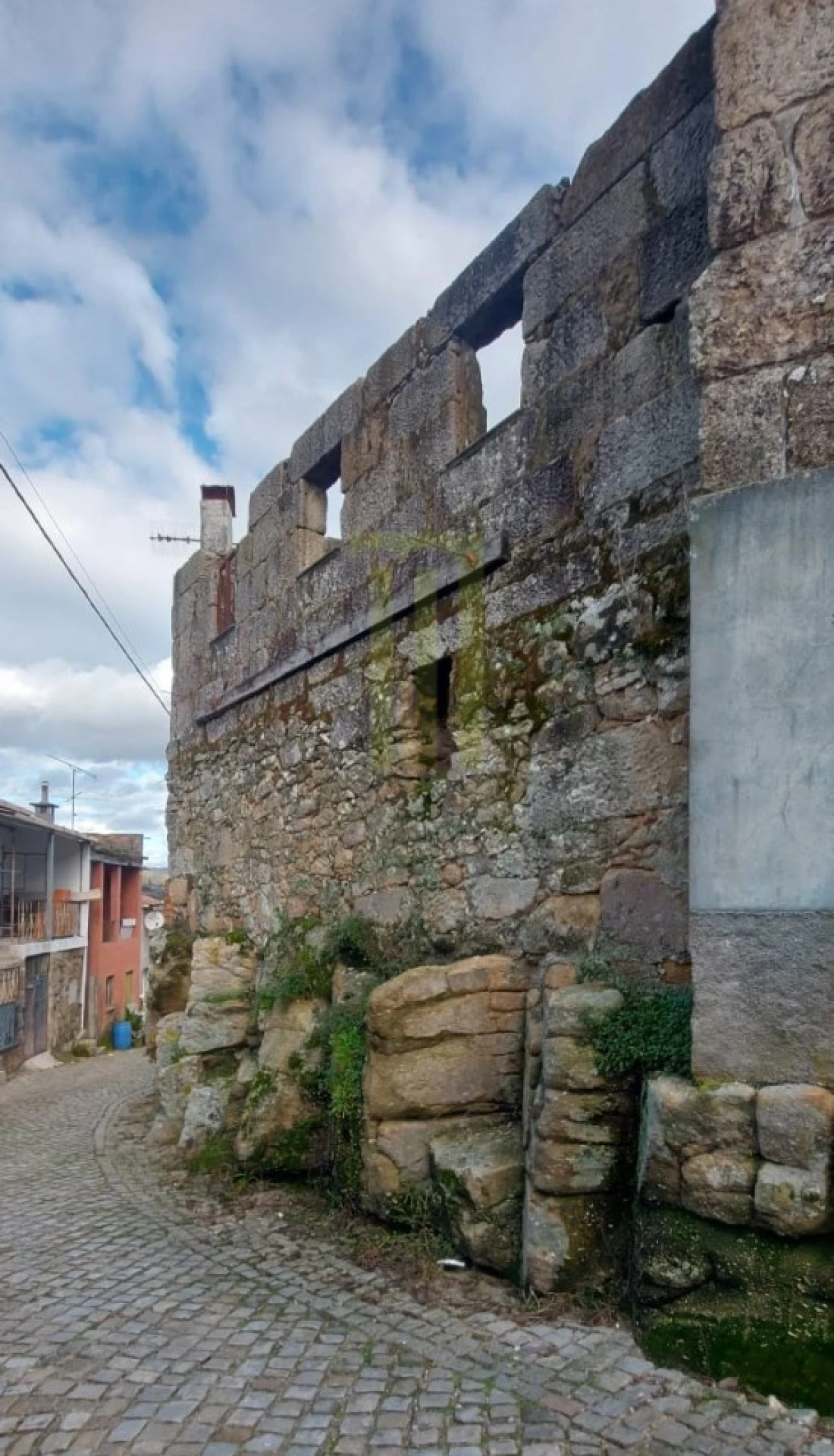 Moradia T1 para Venda em Seixo da Beira Foto 6