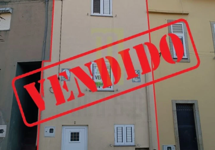 Quinta T1 para Venda em Santa Ovaia e Vila Pouca da Beira Foto 1