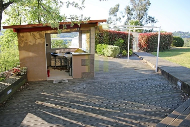 Negócio para Venda em Lagares Foto 15