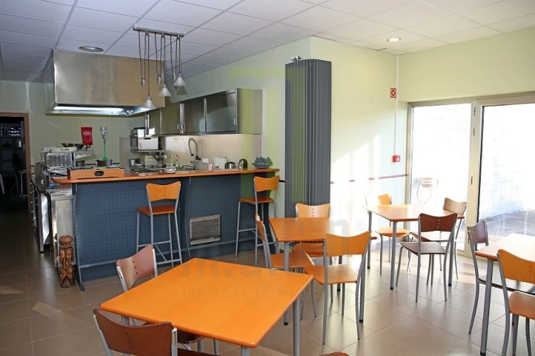 Negócio para Venda em Lagares Foto 18