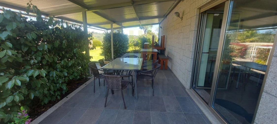 Negócio para Venda em Lagares Foto 21