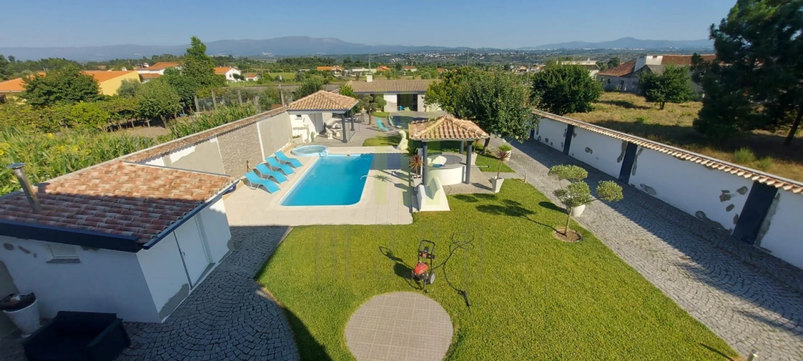 Moradia T5 para Venda em Ervedal e Vila Franca da Beira Foto 28