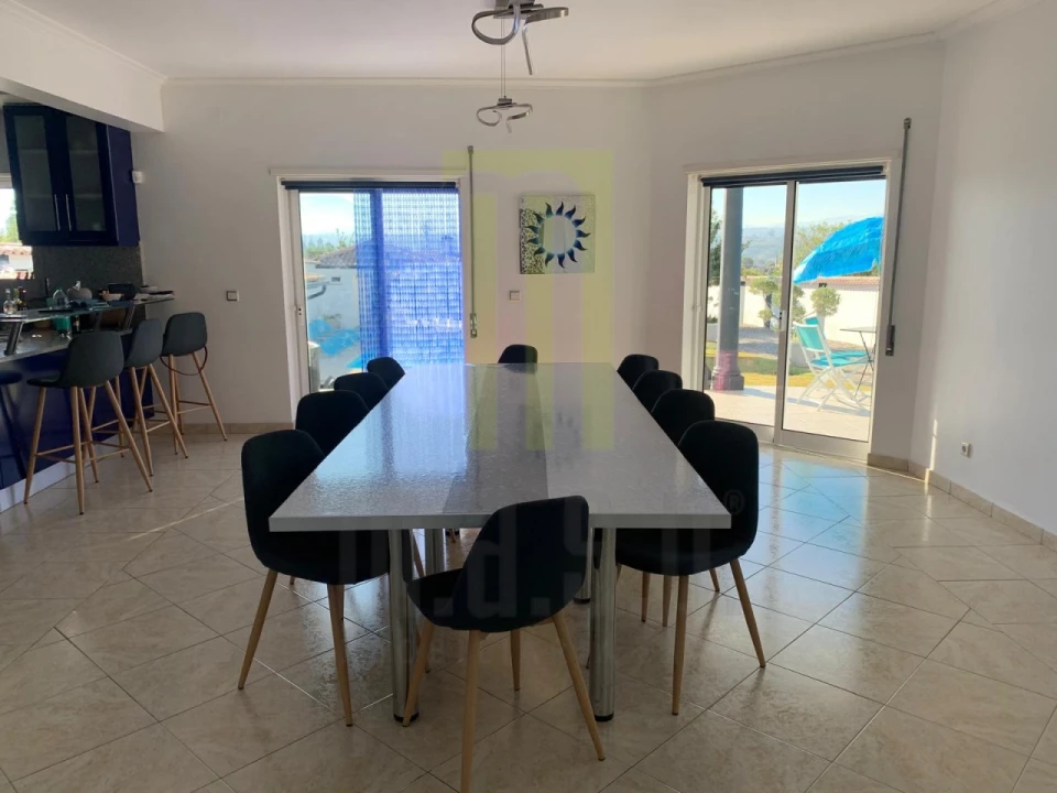 Moradia T5 para Venda em Ervedal e Vila Franca da Beira Foto 13