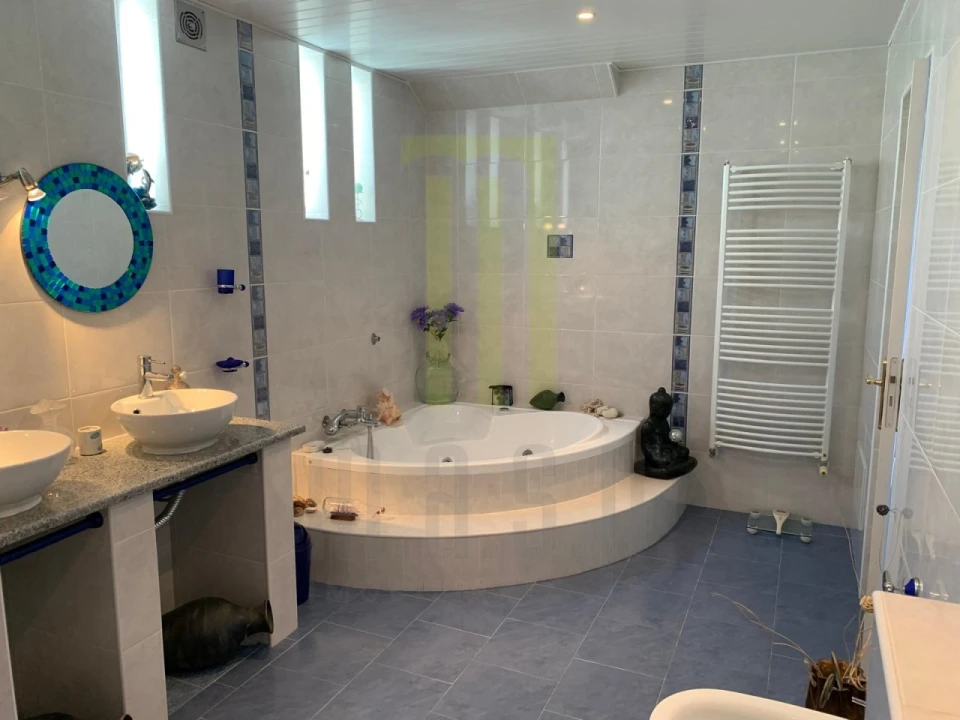 Moradia T5 para Venda em Ervedal e Vila Franca da Beira Foto 18