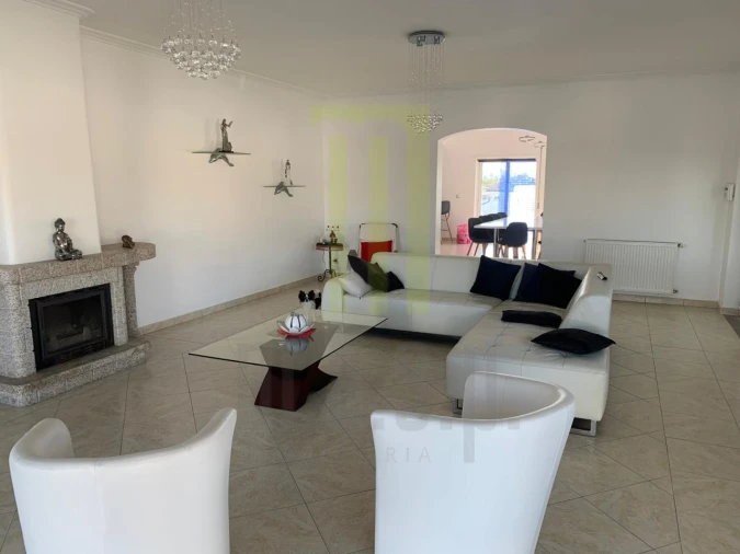 Moradia T5 para Venda em Ervedal e Vila Franca da Beira Foto 15