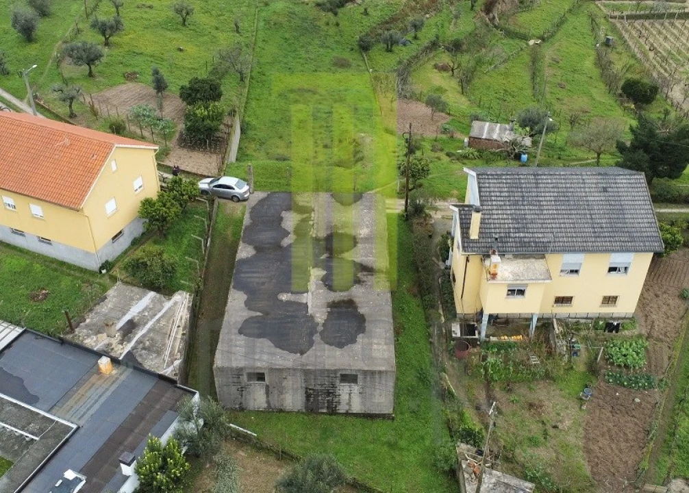 Armazém para Venda em Lagos da Beira e Lajeosa Foto 4