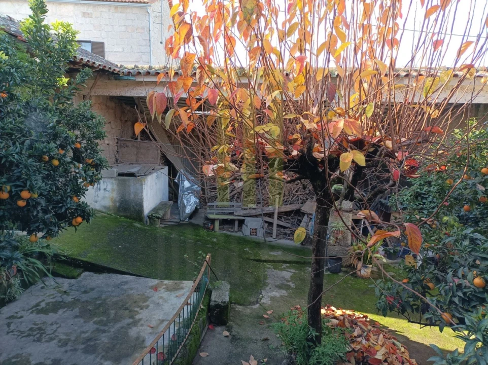 Moradia T4 para Venda em Travanca de Lagos Foto 8