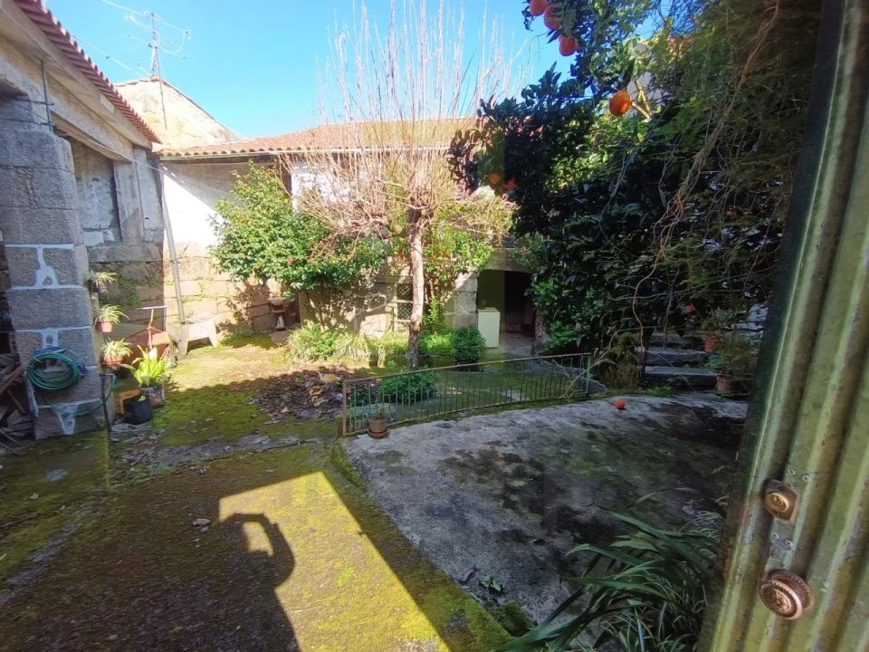 Moradia T4 para Venda em Travanca de Lagos Foto 5