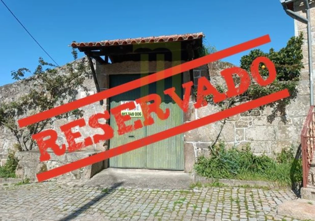 Moradia T4 para Venda em Travanca de Lagos Foto 1