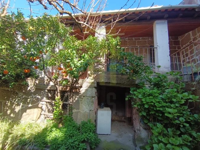 Moradia T4 para Venda em Travanca de Lagos Foto 3