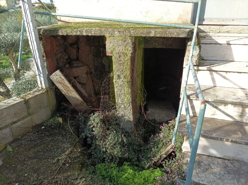 Moradia T2 para Venda em Travanca de Lagos Foto 5