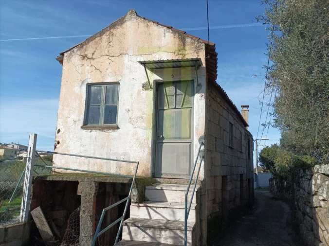 Moradia T2 para Venda em Travanca de Lagos Foto 3