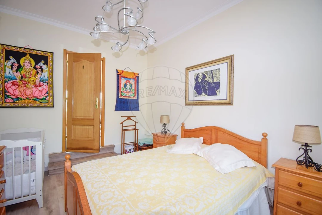 Moradia T5 para Venda em Sapataria Foto 20