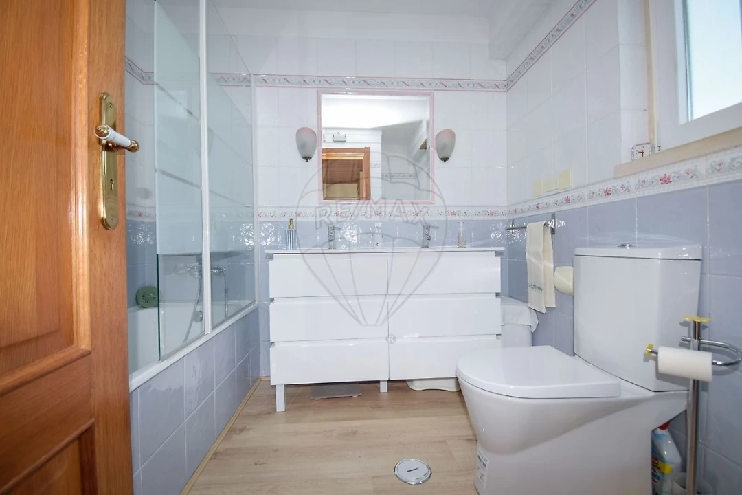 Moradia T5 para Venda em Sapataria Foto 18