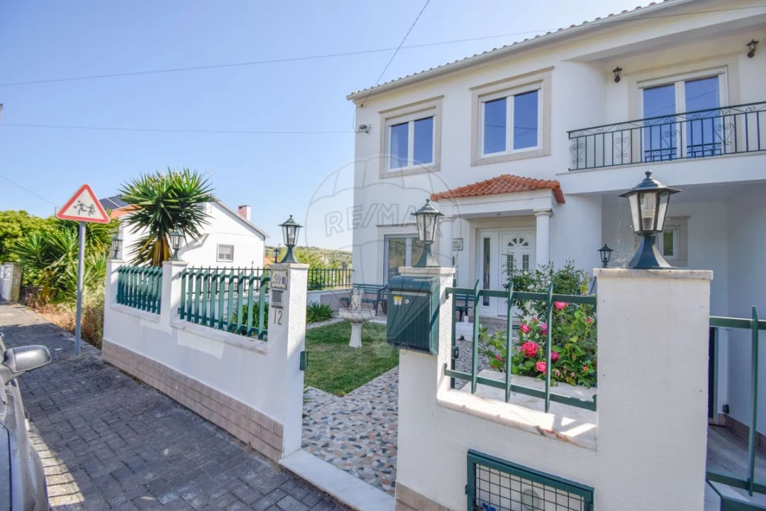 Moradia T5 para Venda em Sapataria Foto 50