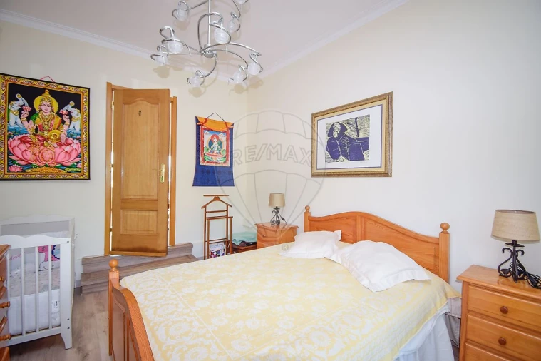 Moradia T5 para Venda em Sapataria Foto 20