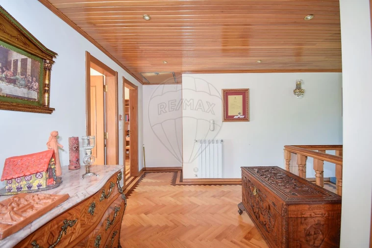 Moradia T5 para Venda em Sapataria Foto 13