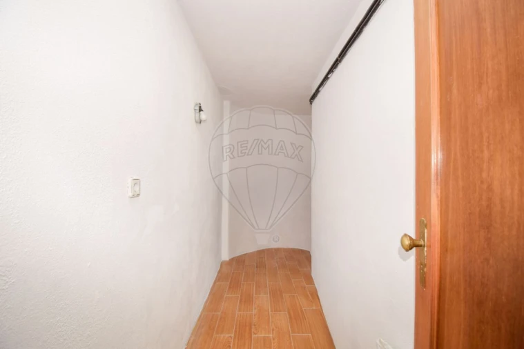 Moradia T5 para Venda em Sapataria Foto 42