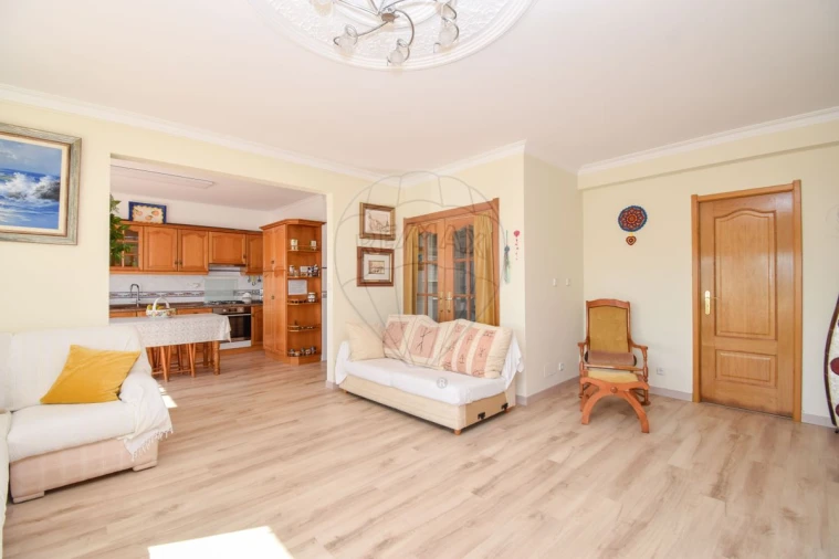 Moradia T5 para Venda em Sapataria Foto 24