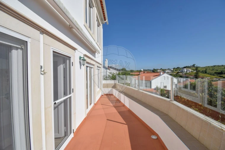 Moradia T5 para Venda em Sapataria Foto 37