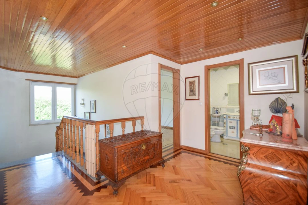 Moradia T5 para Venda em Sapataria Foto 11