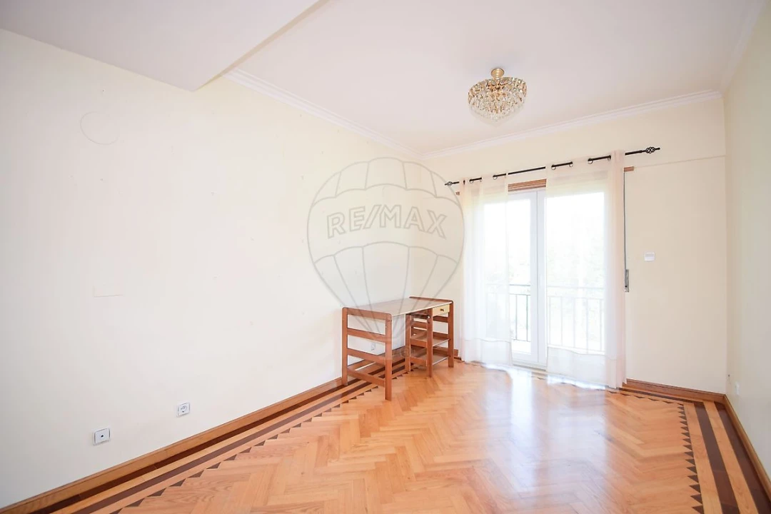 Moradia T5 para Venda em Sapataria Foto 6