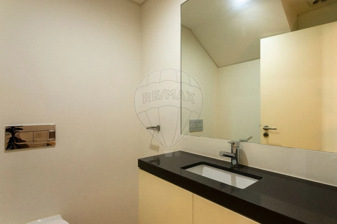 Apartamento T1 para Venda em Misericórdia Foto 7
