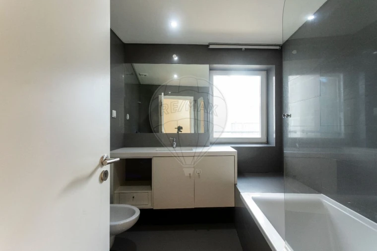 Apartamento T1 para Venda em Misericórdia Foto 23