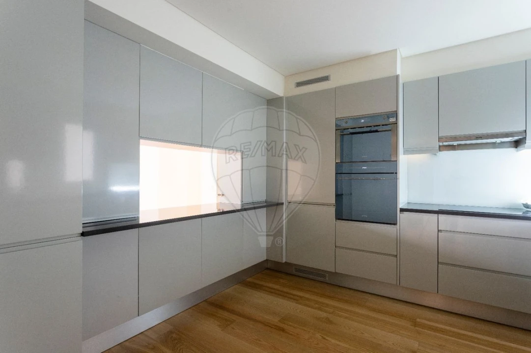 Apartamento T2 para Venda em Misericórdia Foto 20