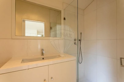 Apartamento T2 para Venda em Misericórdia