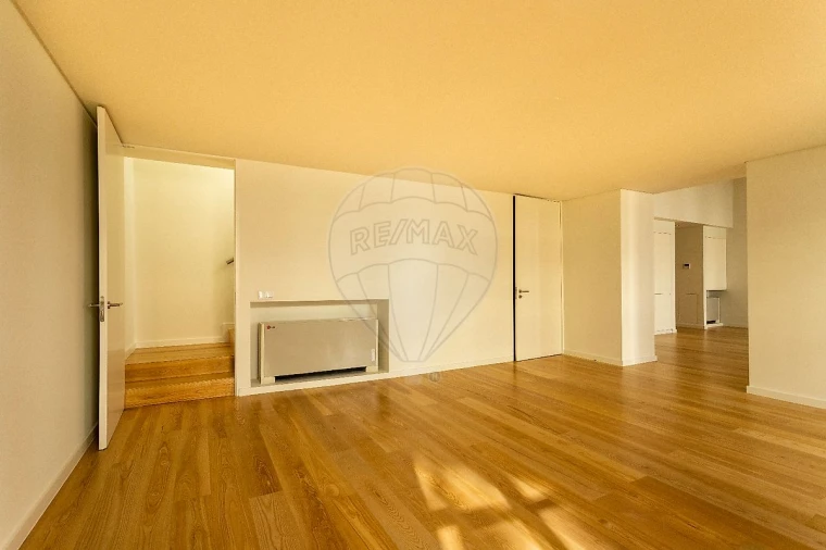 Apartamento T2 para Venda em Misericórdia Foto 4