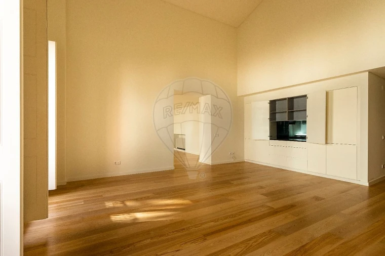 Apartamento T2 para Venda em Misericórdia Foto 17