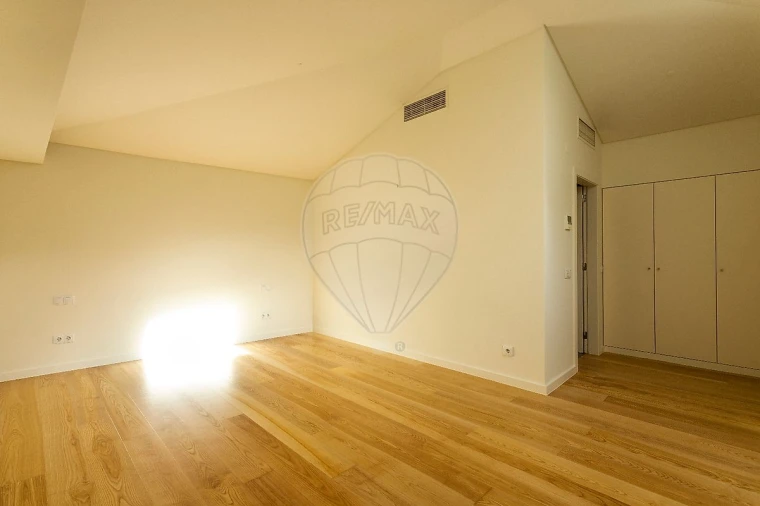 Apartamento T2 para Venda em Misericórdia Foto 12