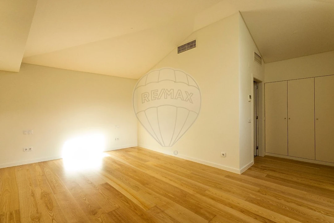 Apartamento T2 para Venda em Misericórdia Foto 12