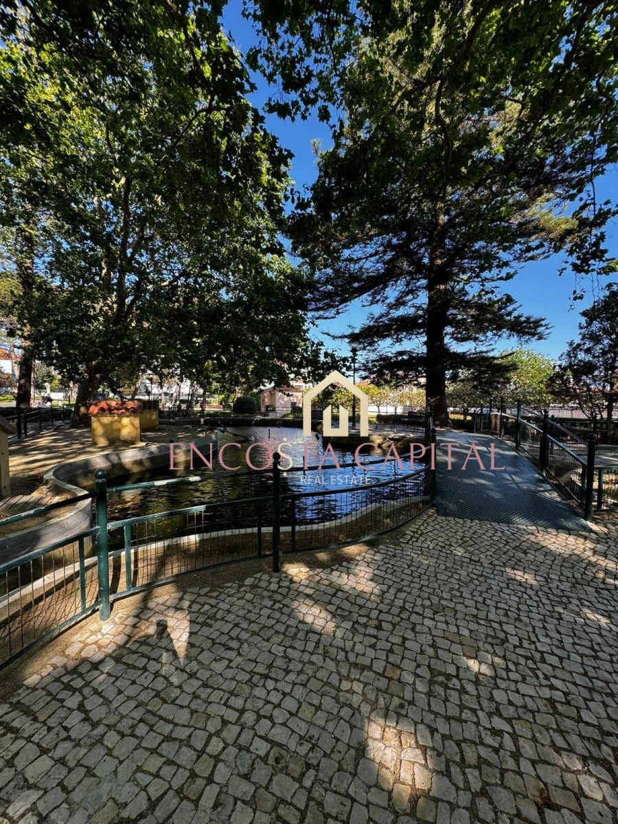 Apartamento para Venda em Carcavelos e Parede Foto 5