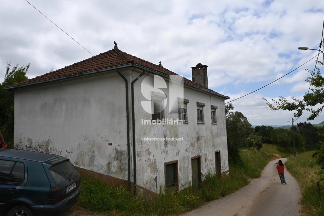 Moradia T5 para Venda em São Miguel, Santa Eufémia e Rabaçal Foto 1