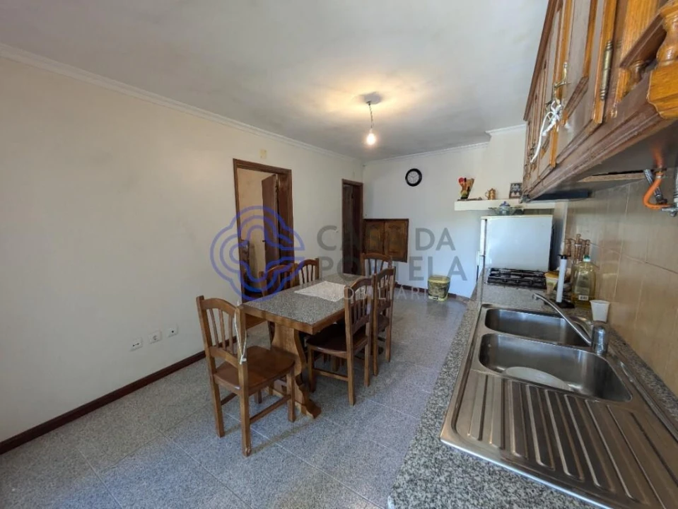 Moradia T2 para Venda em Vila Franca da Serra Foto 3