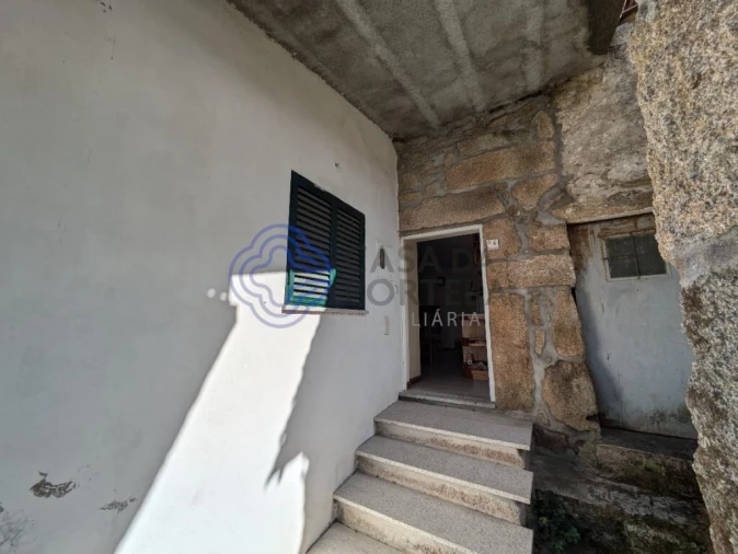 Moradia T2 para Venda em Vila Franca da Serra Foto 2