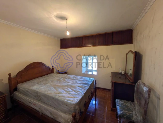 Moradia T2 para Venda em Vila Franca da Serra Foto 9