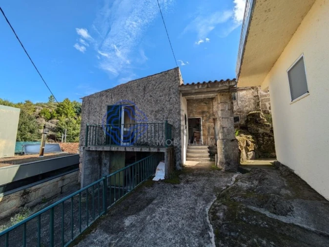 Moradia T2 para Venda em Vila Franca da Serra