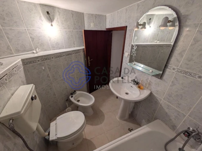 Moradia T2 para Venda em Vila Franca da Serra Foto 19