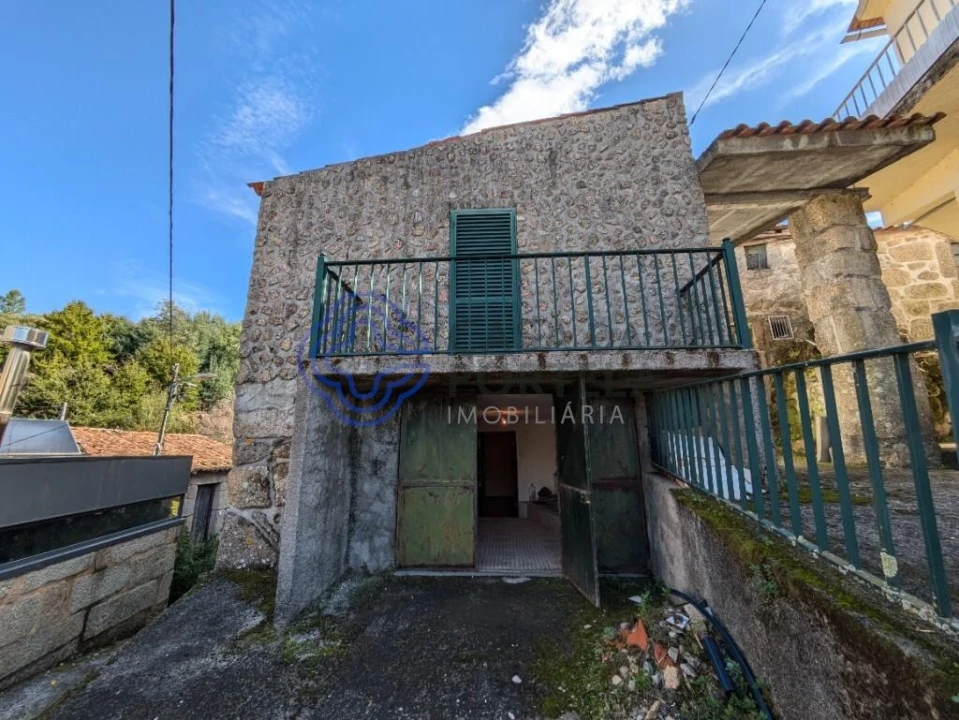 Moradia T2 para Venda em Vila Franca da Serra Foto 13