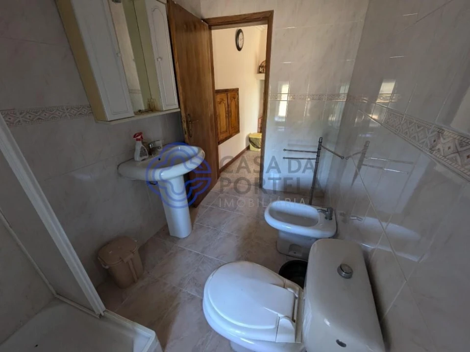 Moradia T2 para Venda em Vila Franca da Serra Foto 12