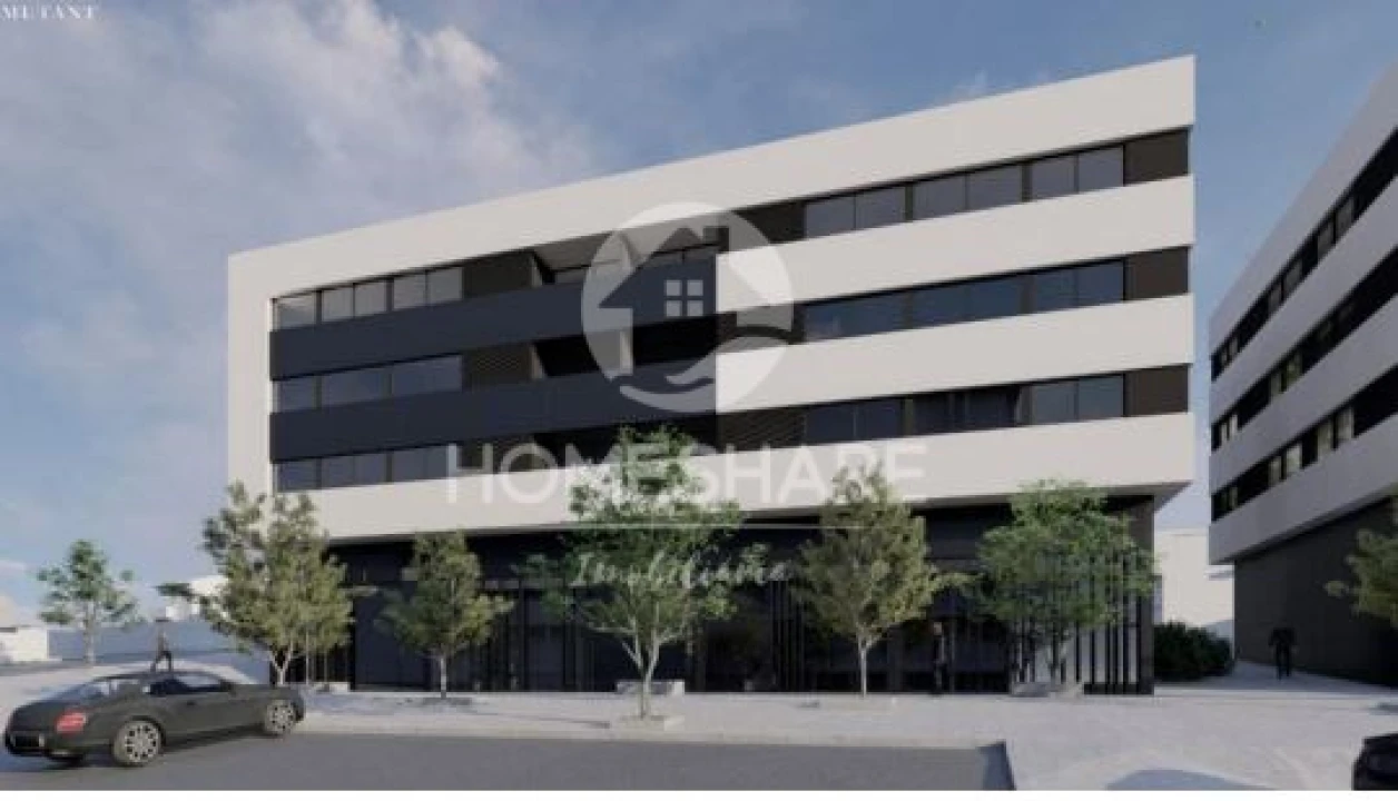 Loja para Venda em Fânzeres e São Pedro da Cova Foto 1