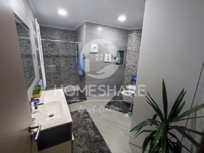 Moradia T7 para Venda em Mirandela Foto 16