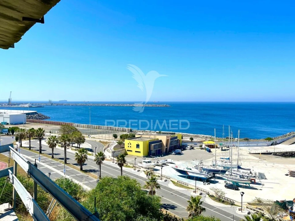 Moradia T7 para Venda em Sines Foto 5