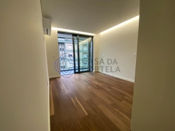 Apartamento T2 para Venda em Mafamude e Vilar do Paraíso