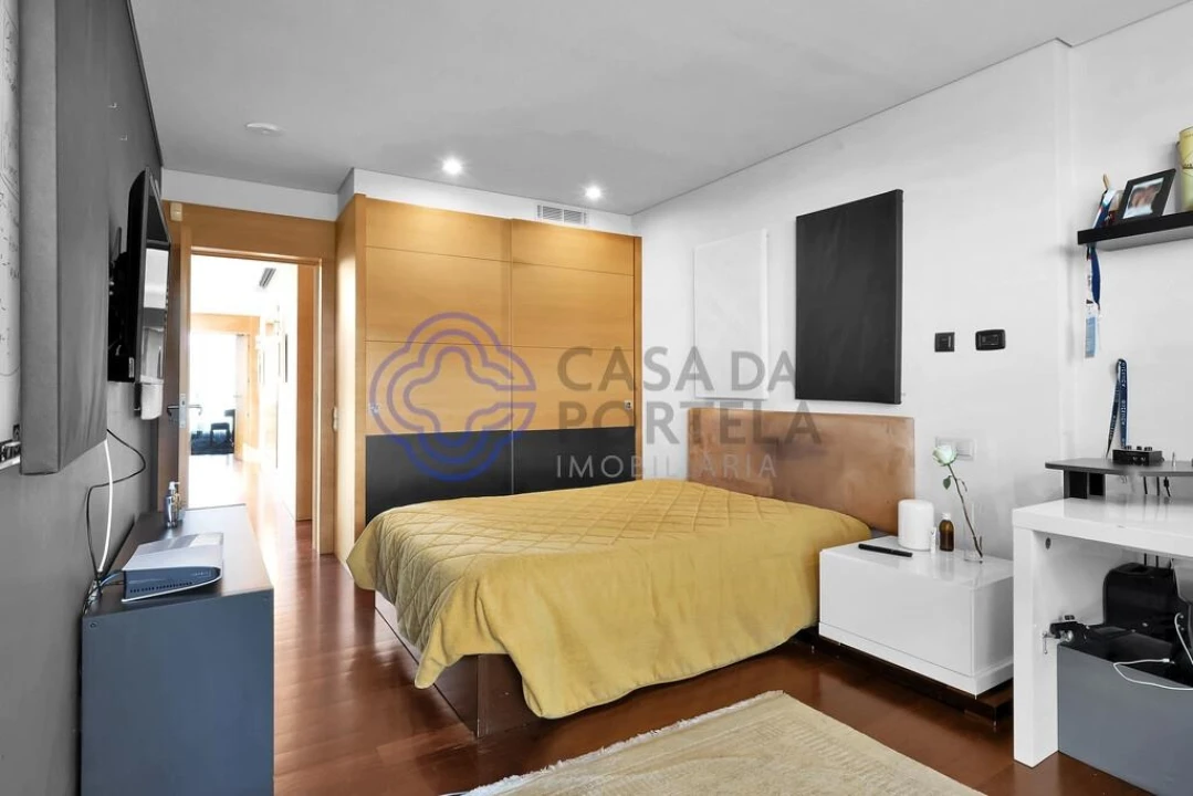 Moradia T4 para Venda em Gulpilhares e Valadares Foto 10